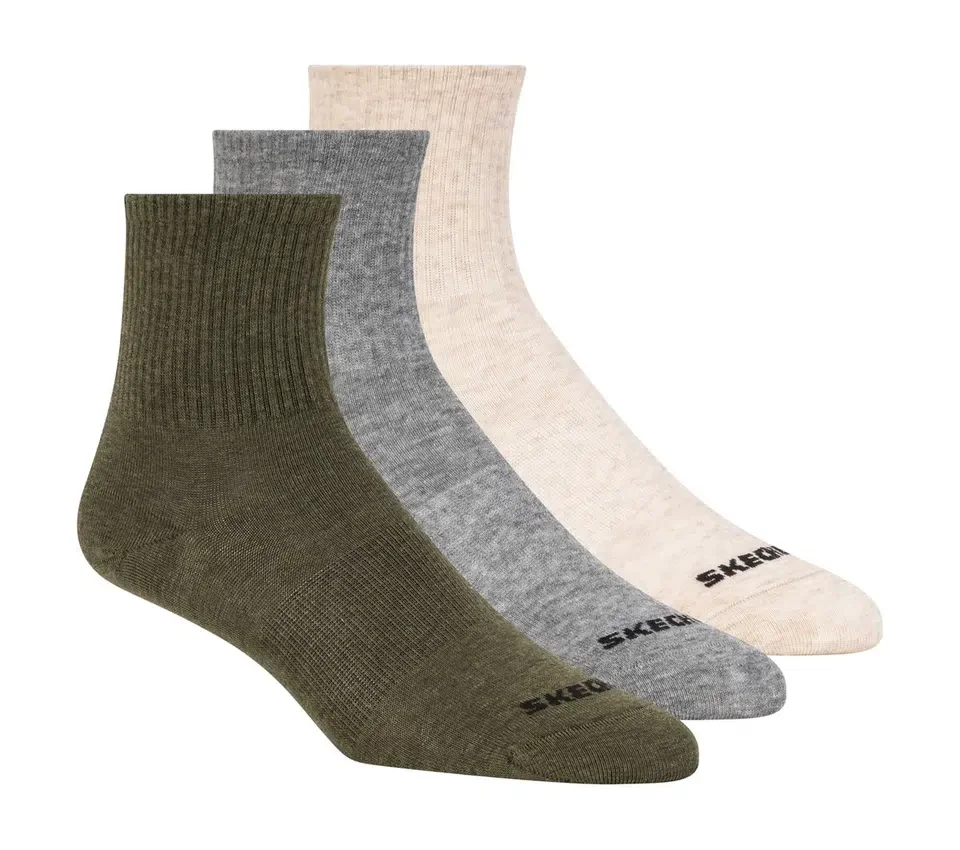 3 Pack Boys’ Crew Cotton Socks 3 Pack Boys’ Crew Cotton Socks