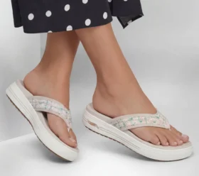 Arch Fit Arcade Sandal – Flora Friends