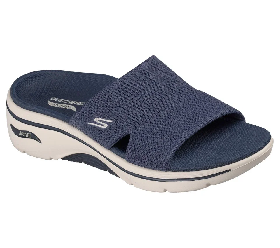 GO WALK Arch Fit 2.0 Sandal – Dakota GO WALK Arch Fit 2.0 Sandal – Dakota
