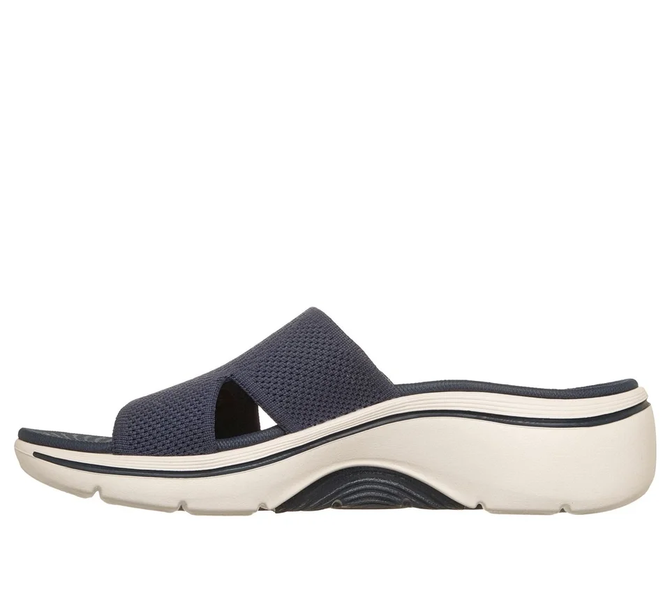 GO WALK Arch Fit 2.0 Sandal – Dakota GO WALK Arch Fit 2.0 Sandal – Dakota