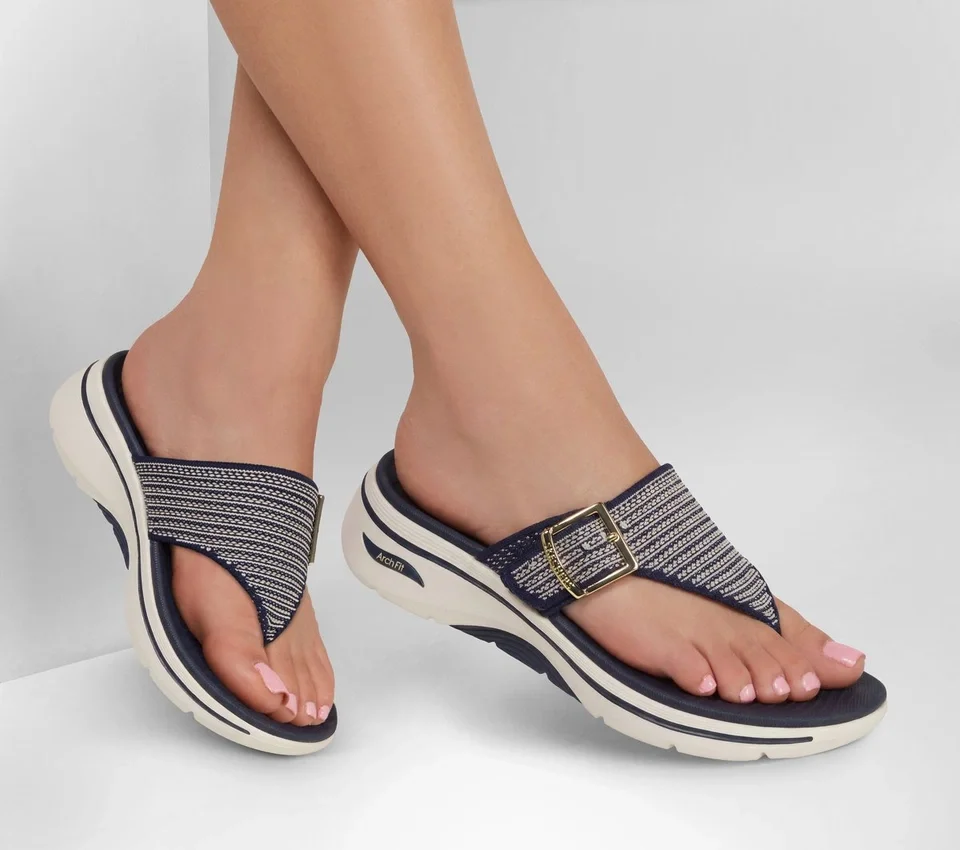 GO WALK Arch Fit 2.0 Sandal – Resort Day GO WALK Arch Fit 2.0 Sandal – Resort Day