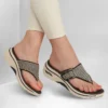 GO WALK Arch Fit 2.0 Sandal – Resort Day GO WALK Arch Fit 2.0 Sandal – Resort Day