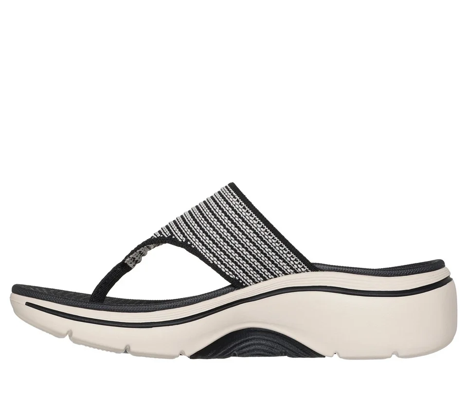 GO WALK Arch Fit 2.0 Sandal – Resort Day GO WALK Arch Fit 2.0 Sandal – Resort Day