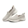 Go Walk Arch Fit “Gray Red White”