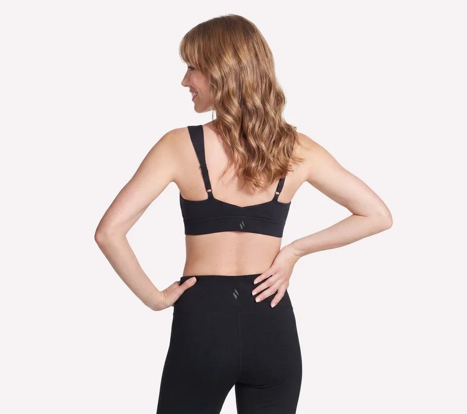 GO WALK Evolution Zip Front Bra GO WALK Evolution Zip Front Bra