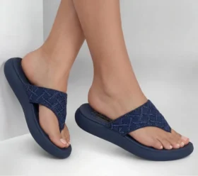 Relaxed Fit: Asana Luxe – Keep Dazzling
