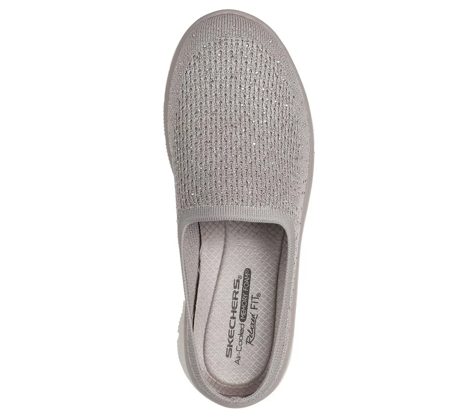 Relaxed Fit: Easy Going – Easy Breeze Relaxed Fit: Easy Going – Easy Breeze