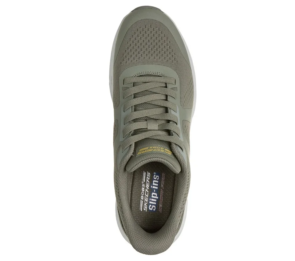 Skechers Slip-ins: BOBS Sport Arc Waves Remix – Feel Grounded Skechers Slip-ins: BOBS Sport Arc Waves Remix – Feel Grounded