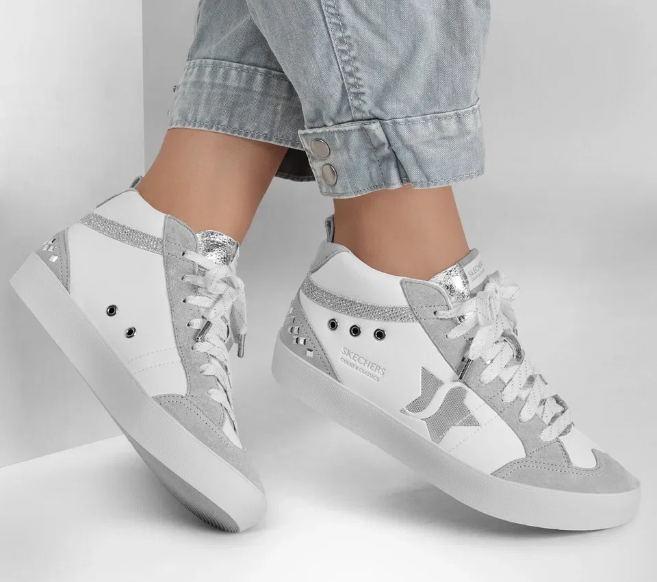 Strand Star – Studded Step Strand Star – Studded Step